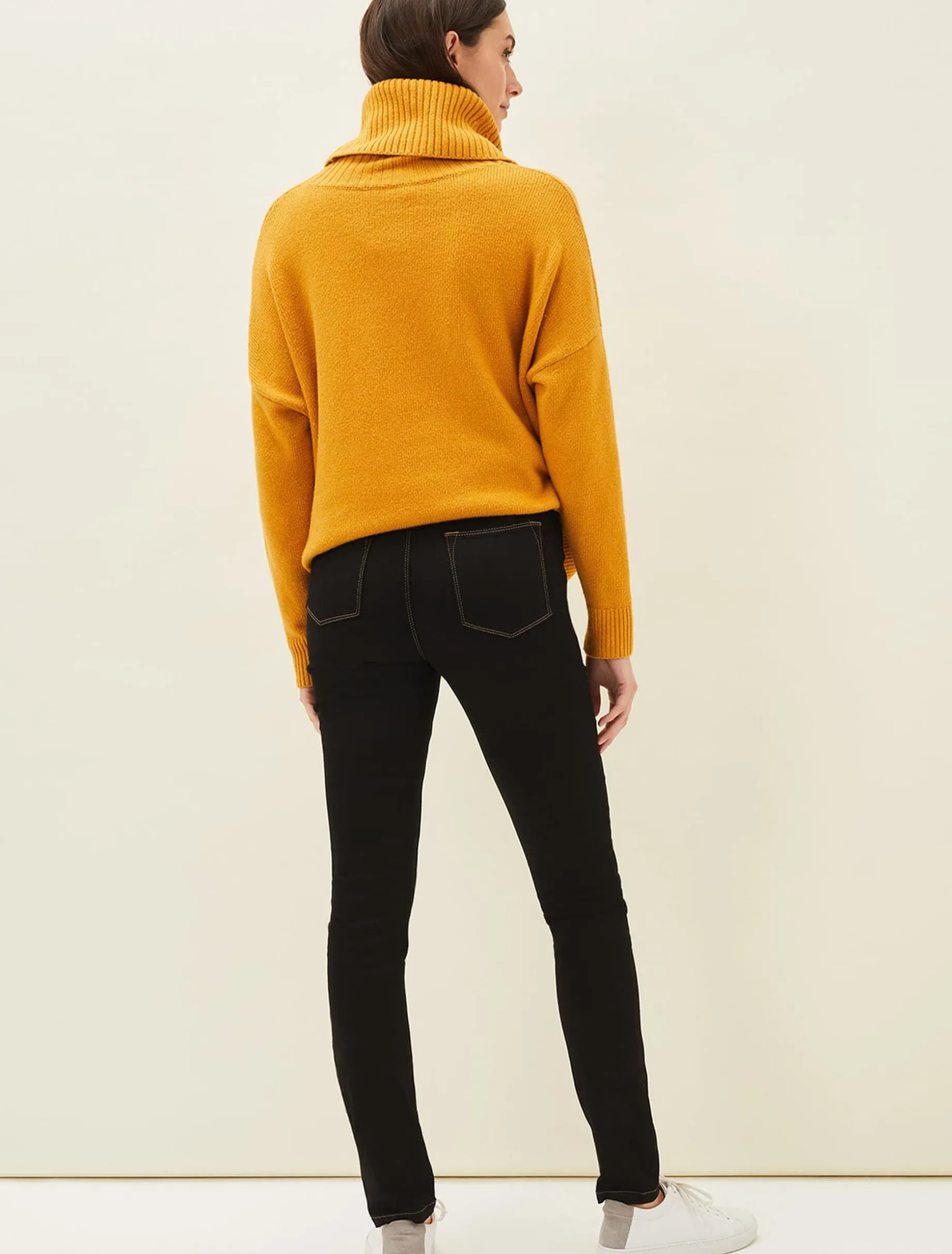 Abigial Sculpting Skinny Short Jean