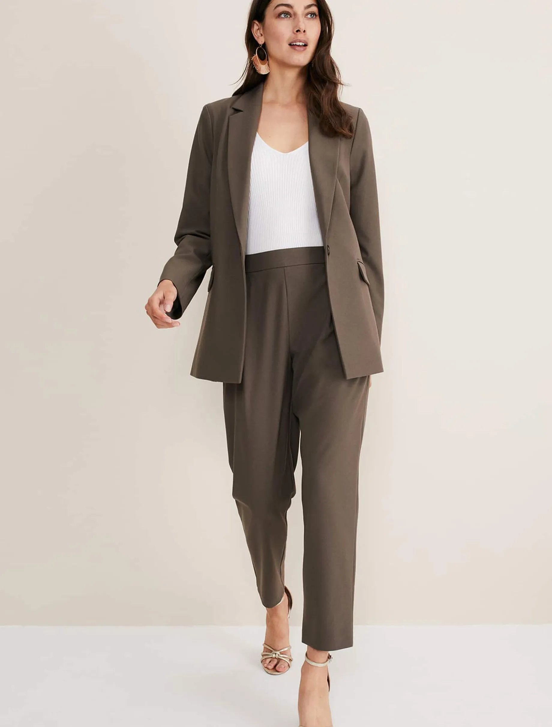 Adela Trouser