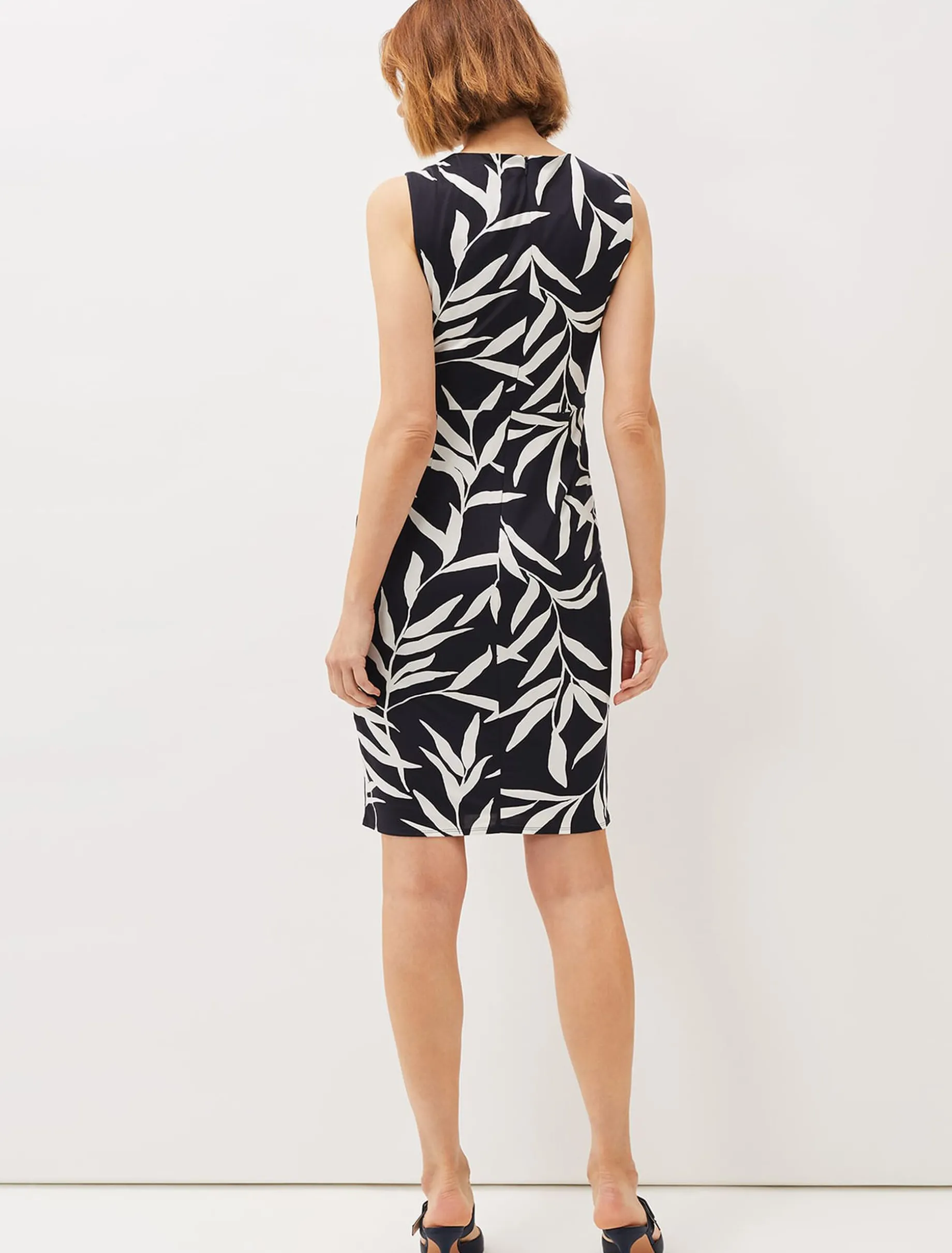 Amber Leaf Print Fitted Jersey Dress