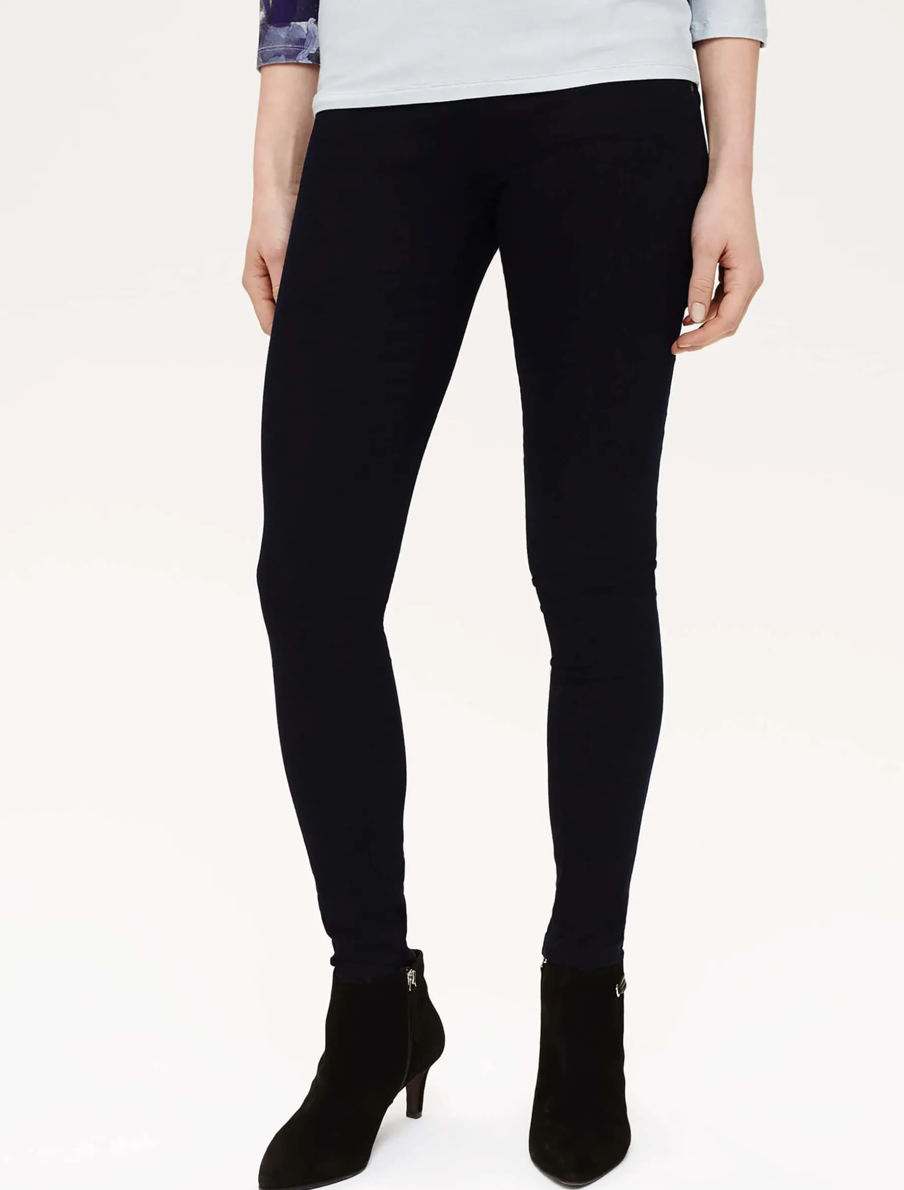 Amina Jegging Short