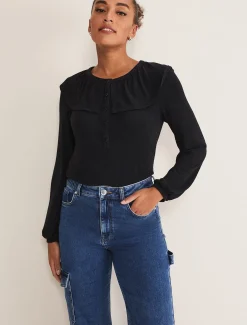 Anda Frill Detail Bor Top
