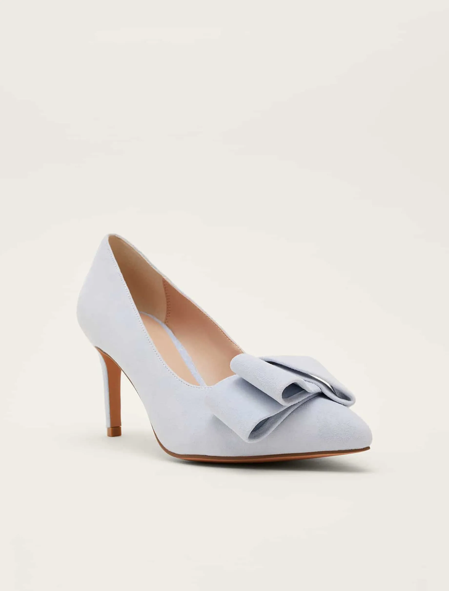 Bow Front Court Shoe