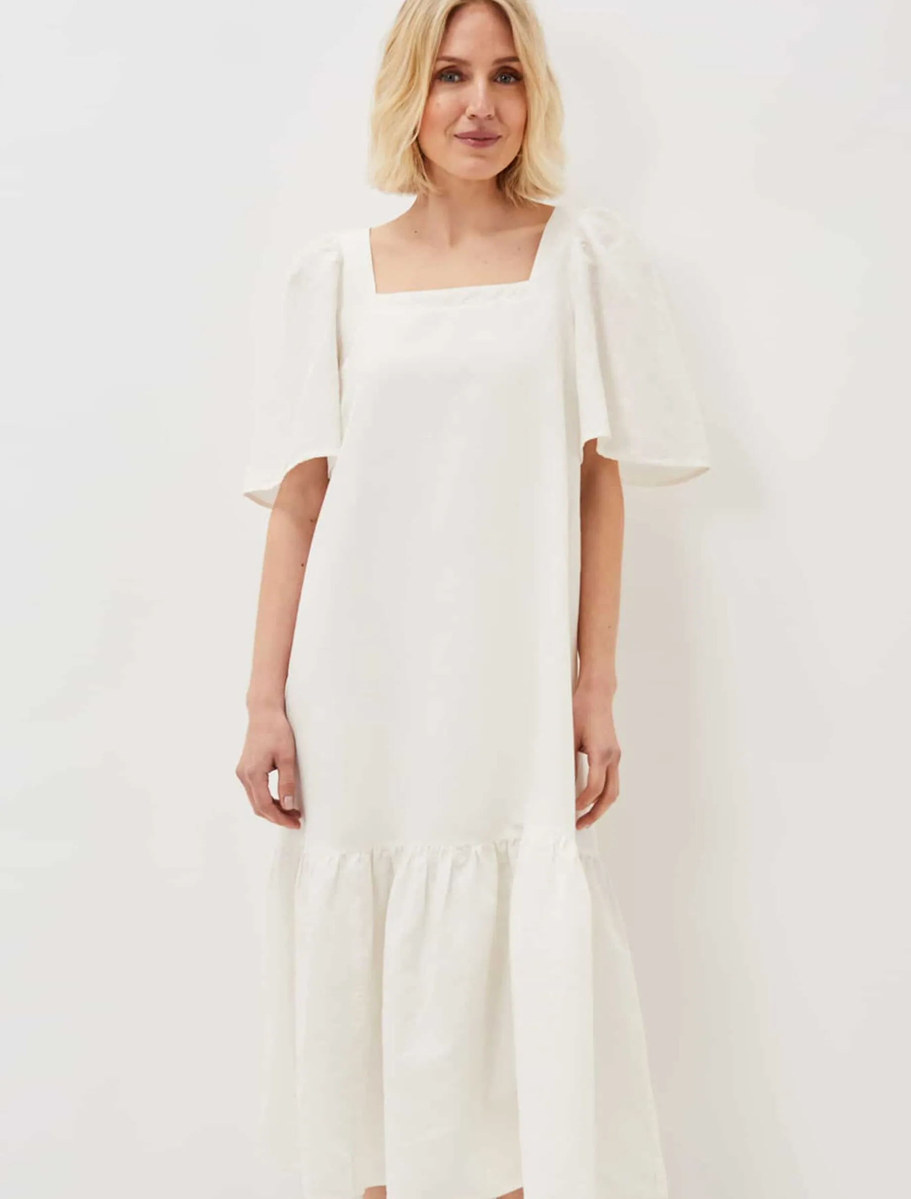 Claria Linen Dress