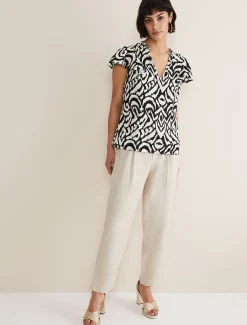 Dalia Abstract Top