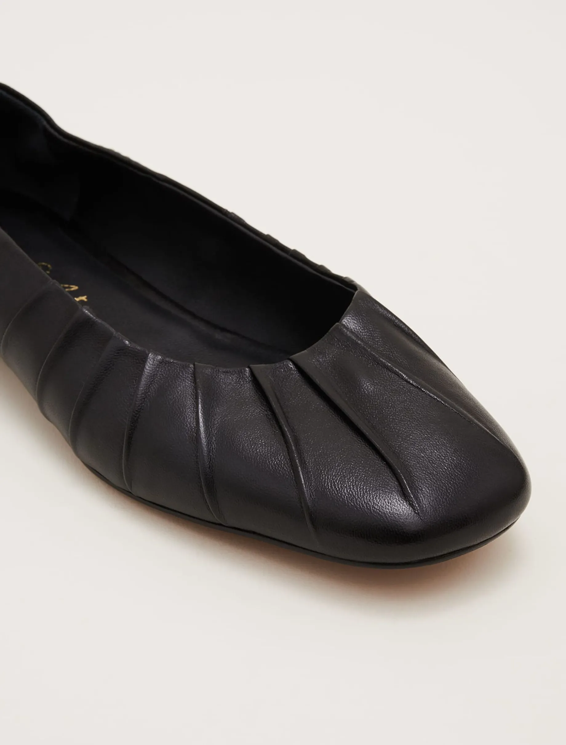 Elasticated Pump