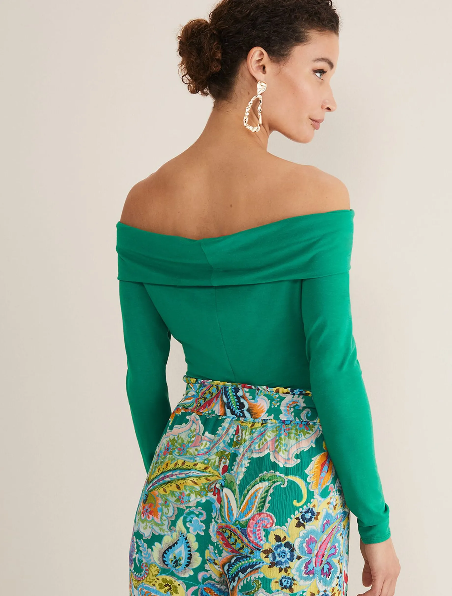 Emili Bardot Top