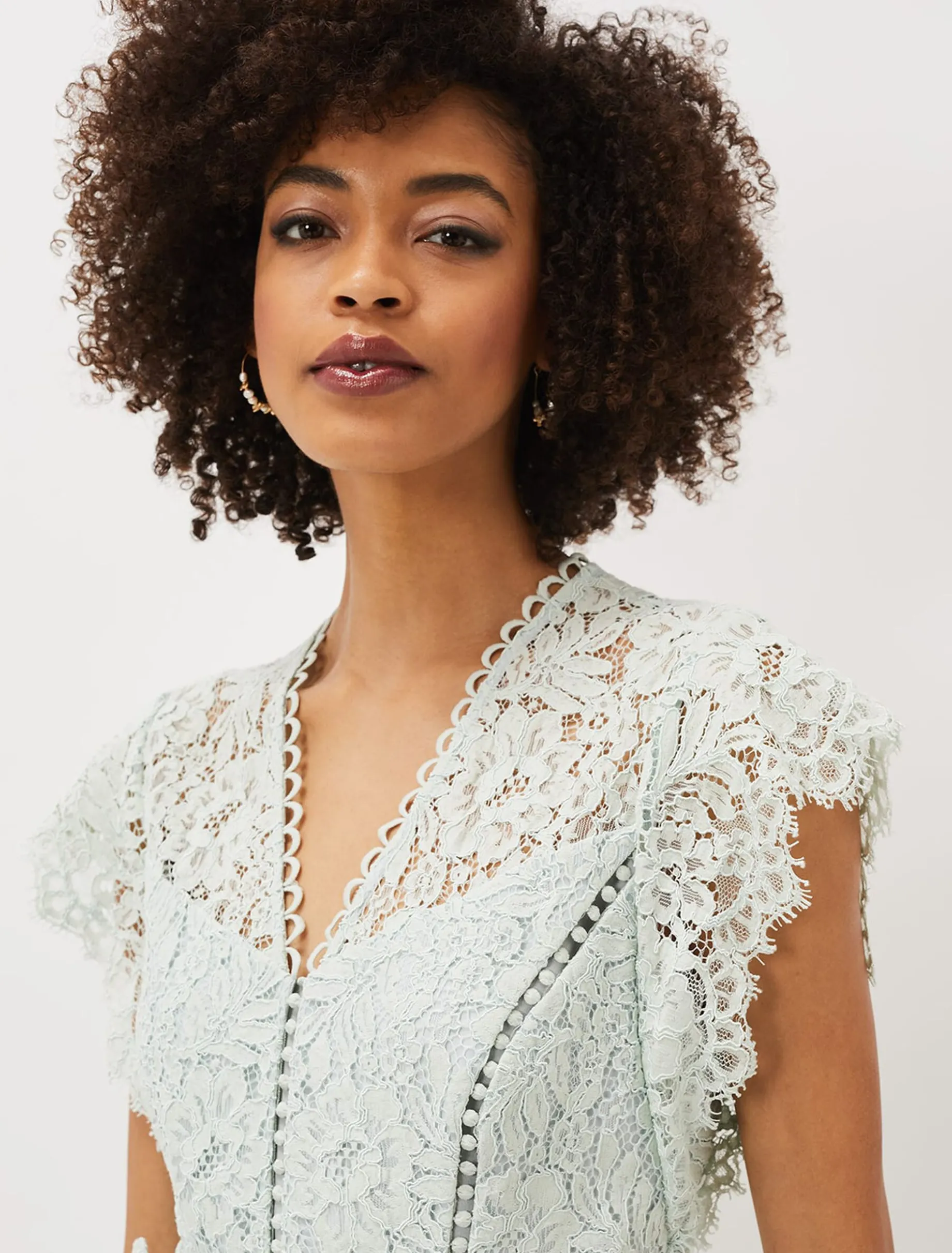 Esmerelda Lace Belted Fishtail Dress