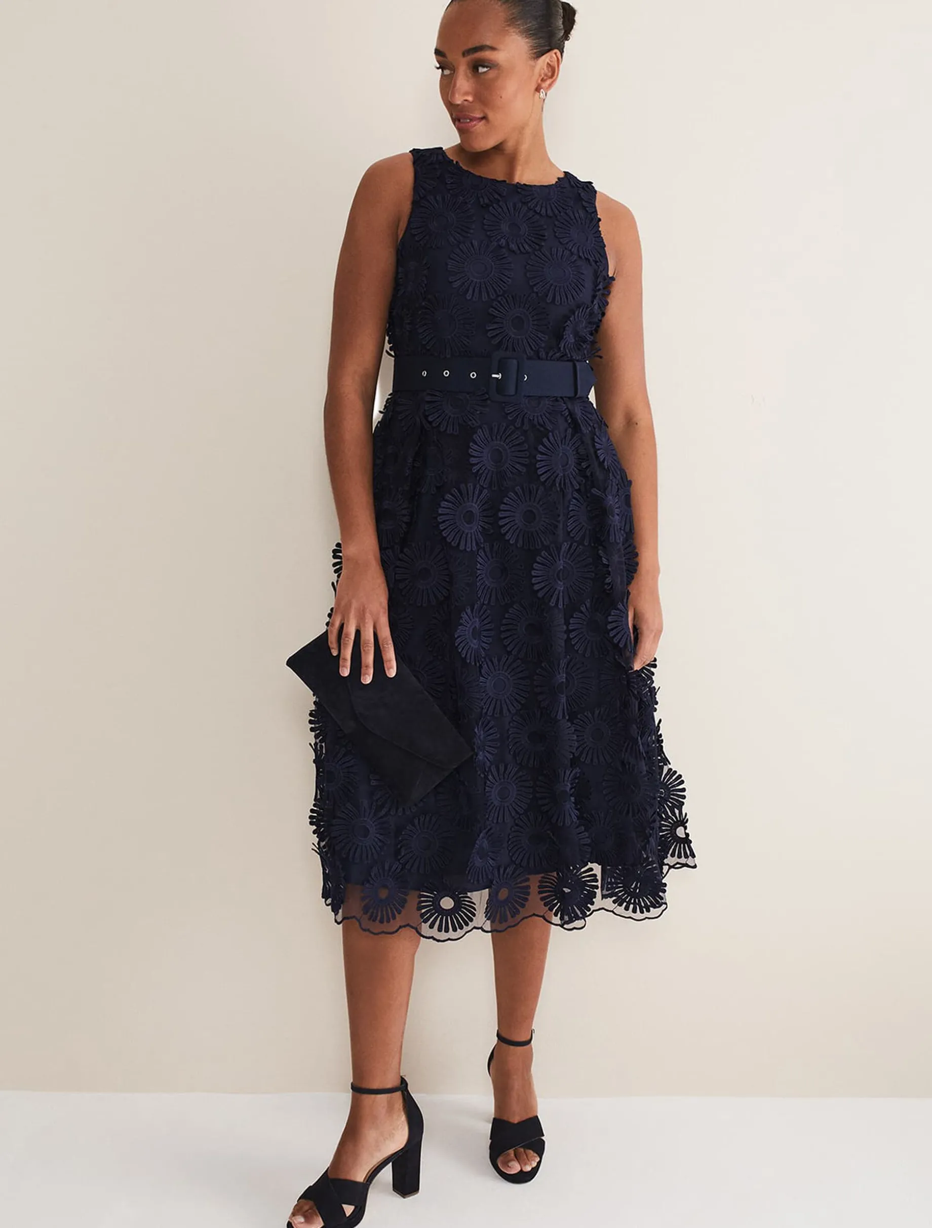 Flossy Lace Midi Dress
