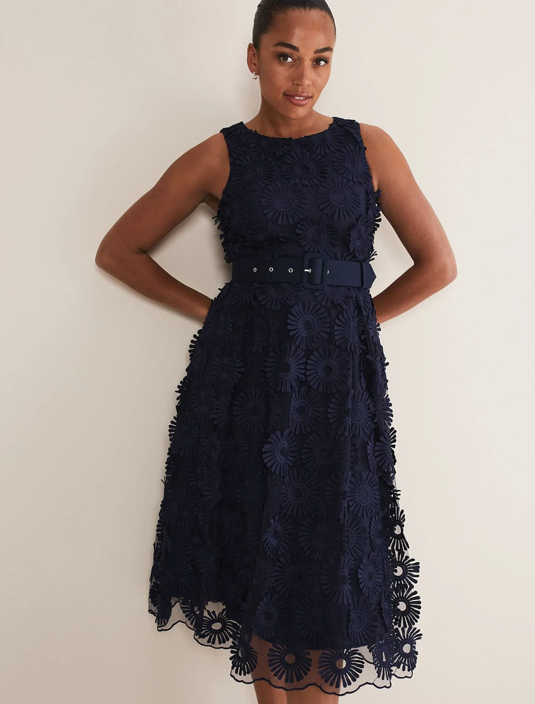 Flossy Lace Midi Dress