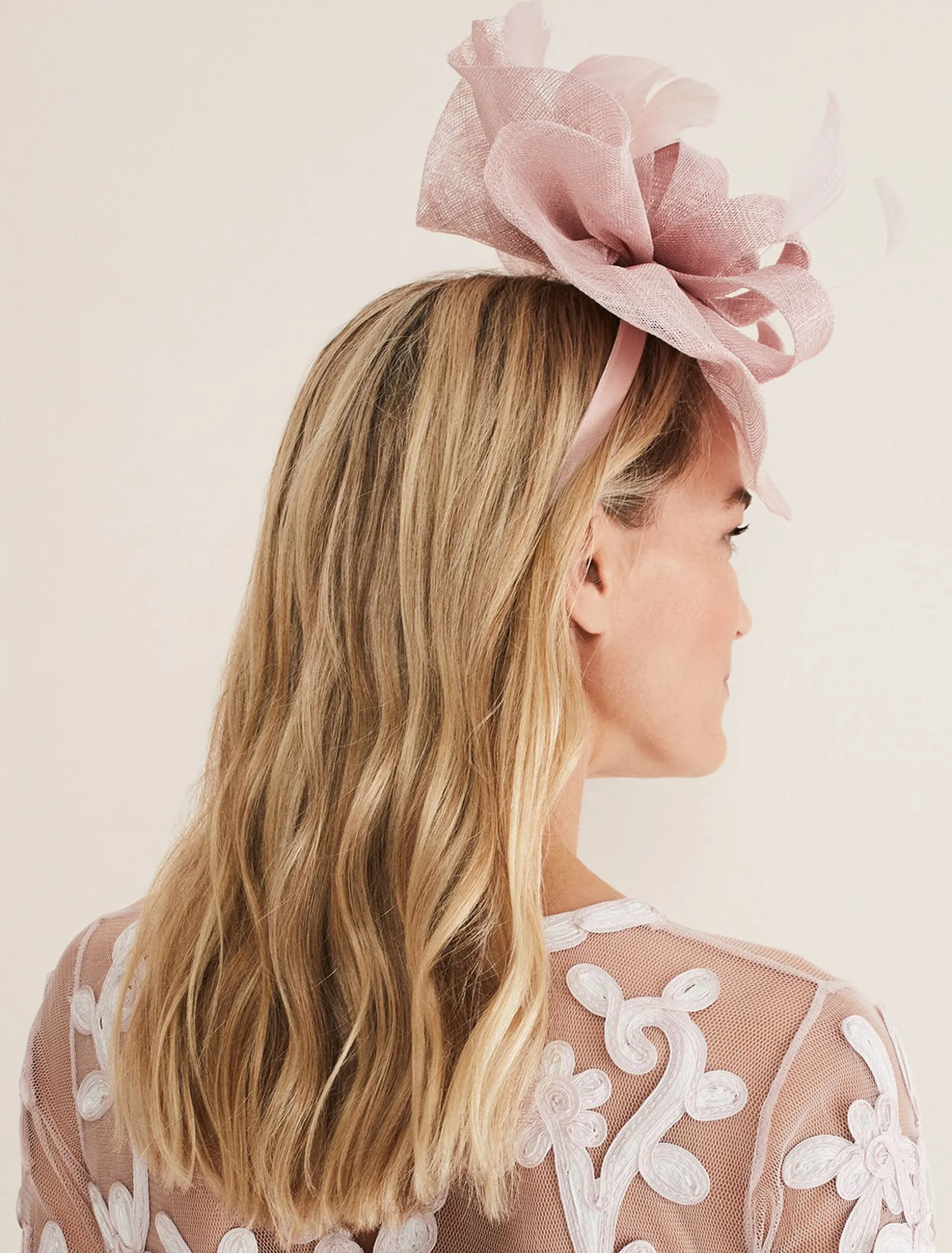 Freeform Bow Disc Fascinator