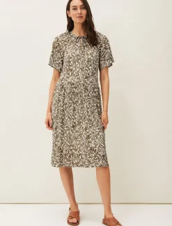 Jemmy Leaf Print Swing Dress