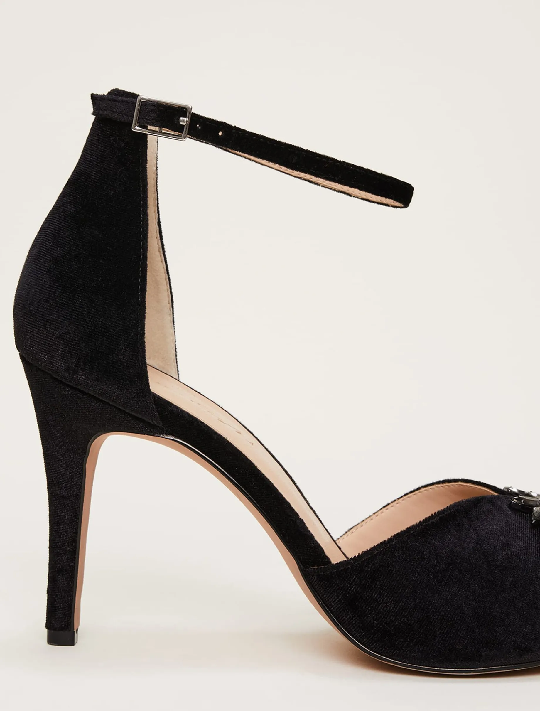 Jewel Front Velvet Sandal