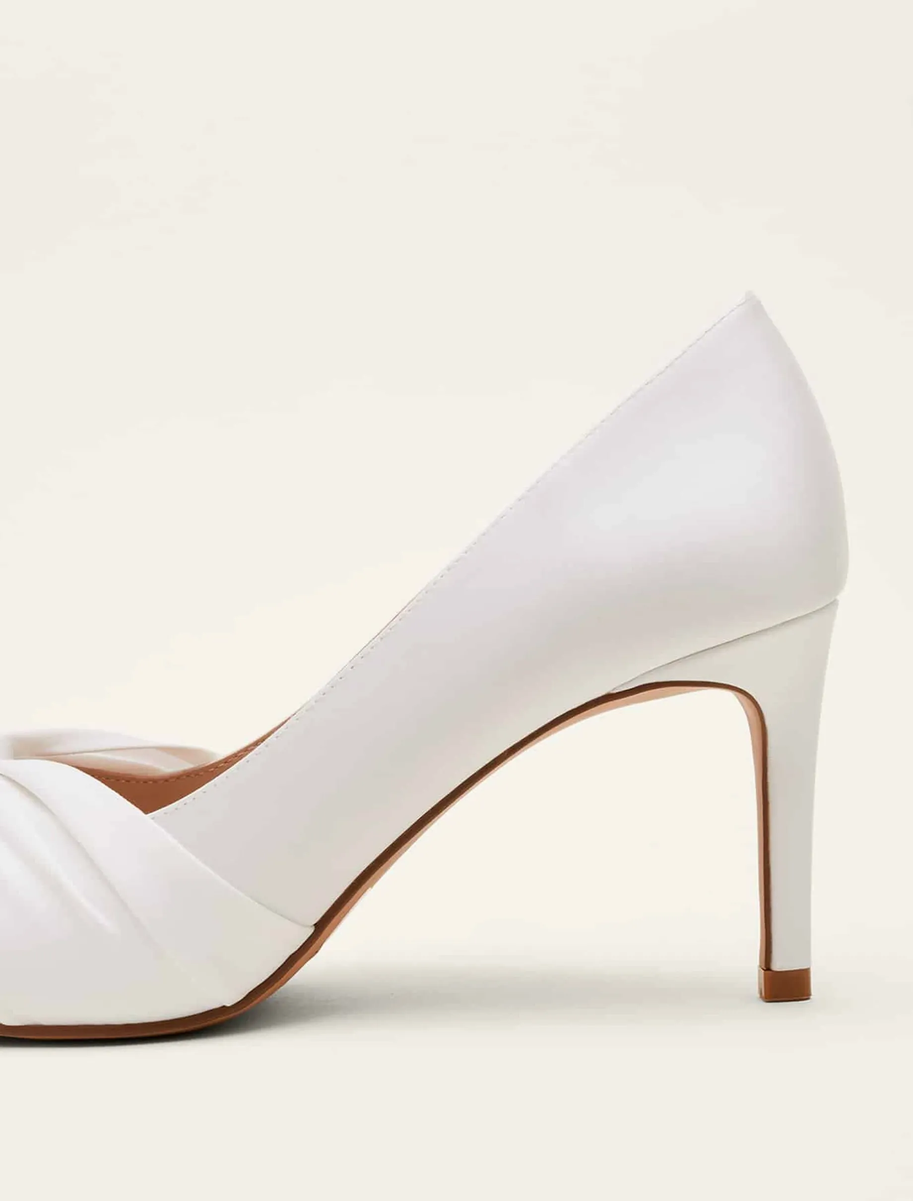 Kendal Court Shoe