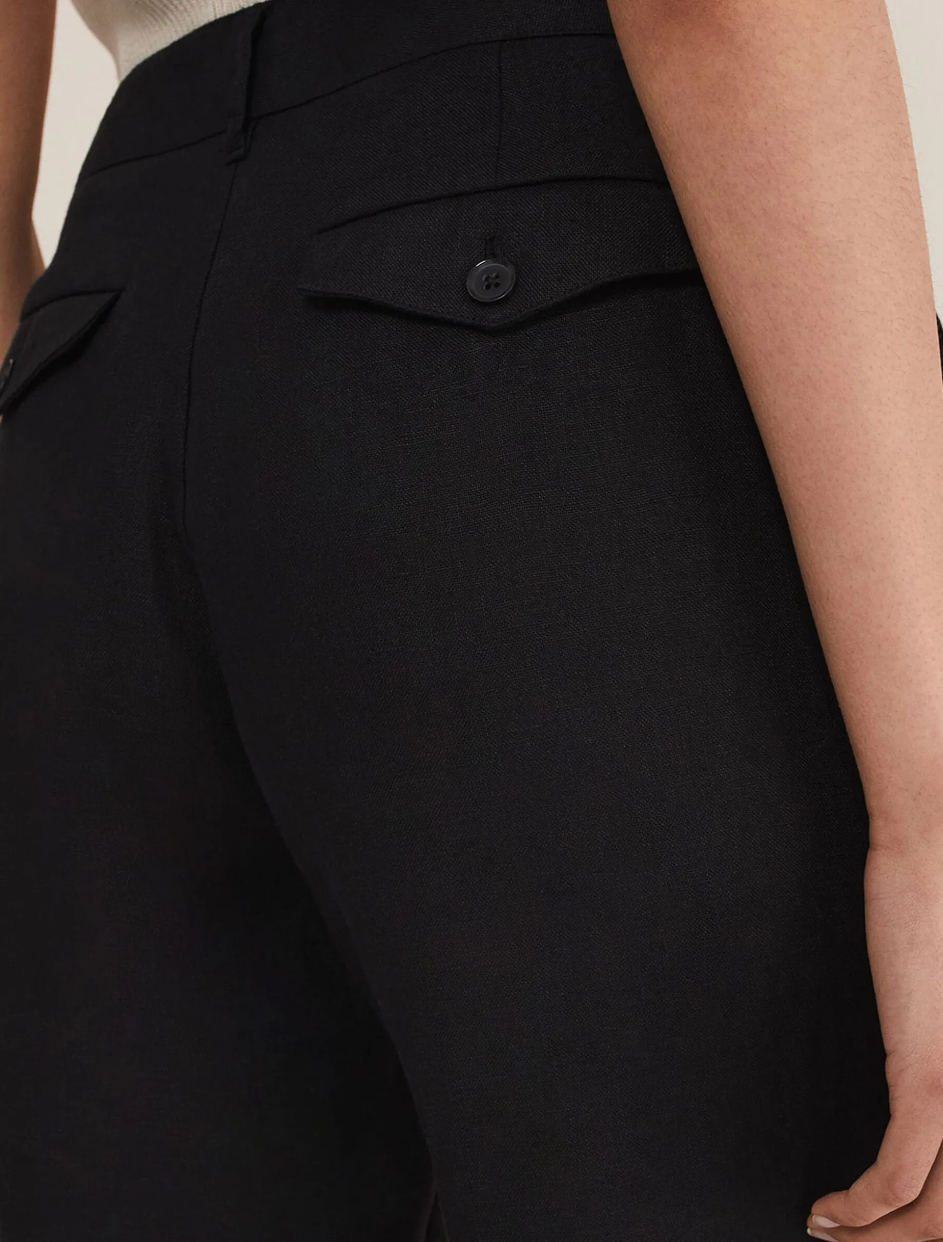 Klarra Tapered Linen Trouser