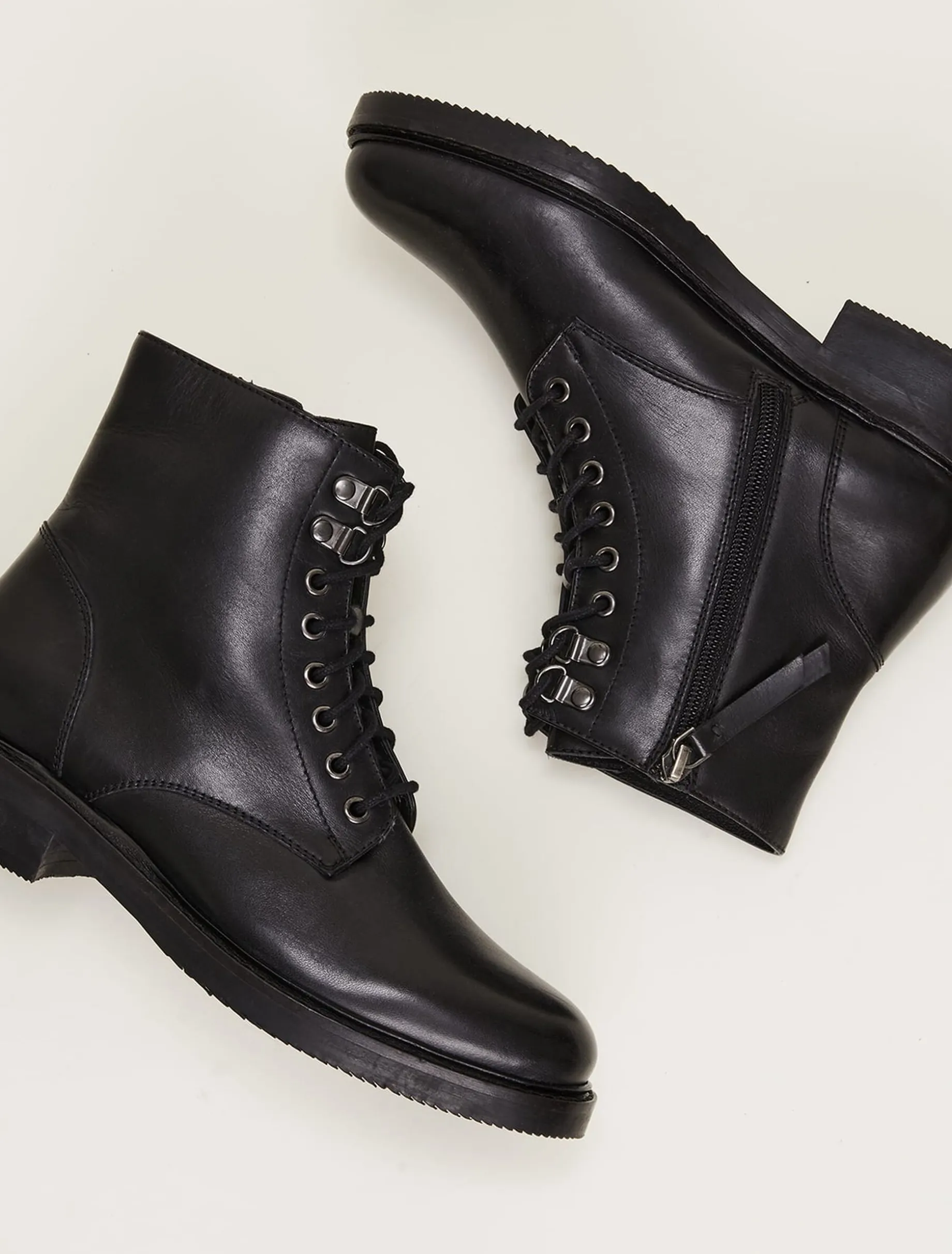 Lace Up Leather Flat Boots