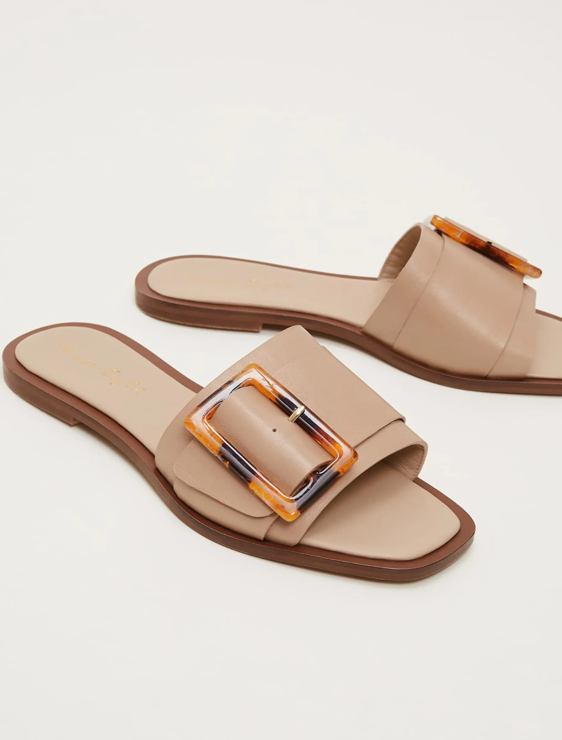 Leather Buckle Flat Sandals