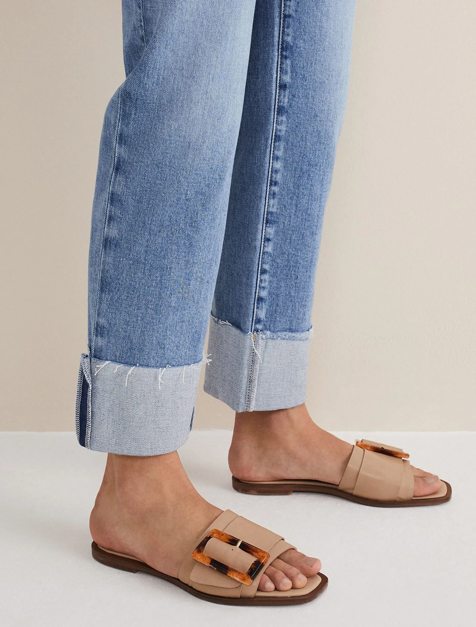 Leather Buckle Flat Sandals