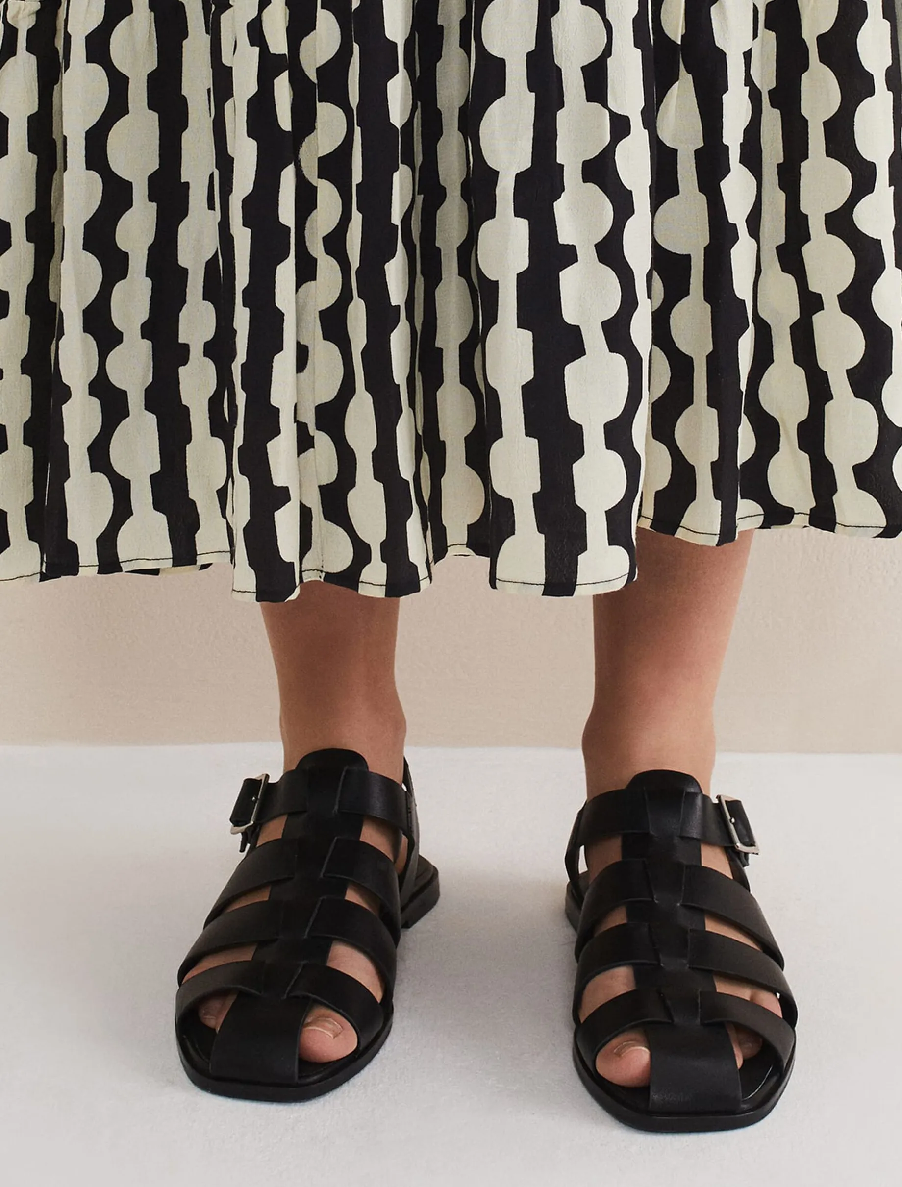 Leather Chunky Strap Sandal