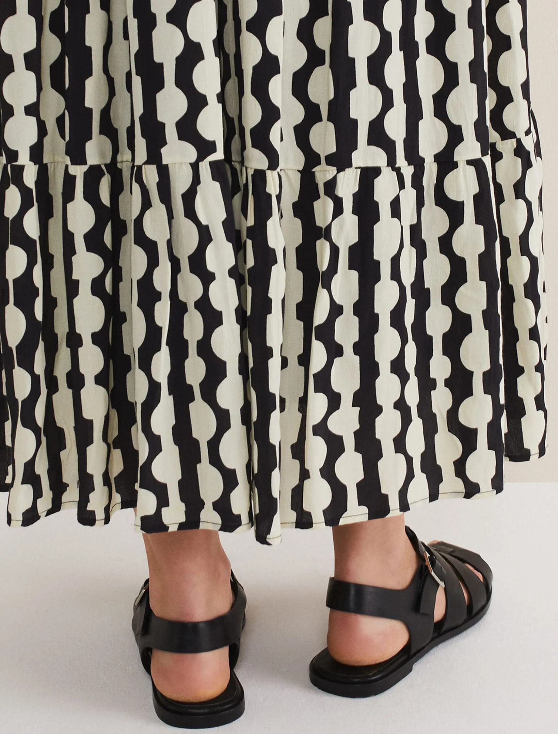 Leather Chunky Strap Sandal