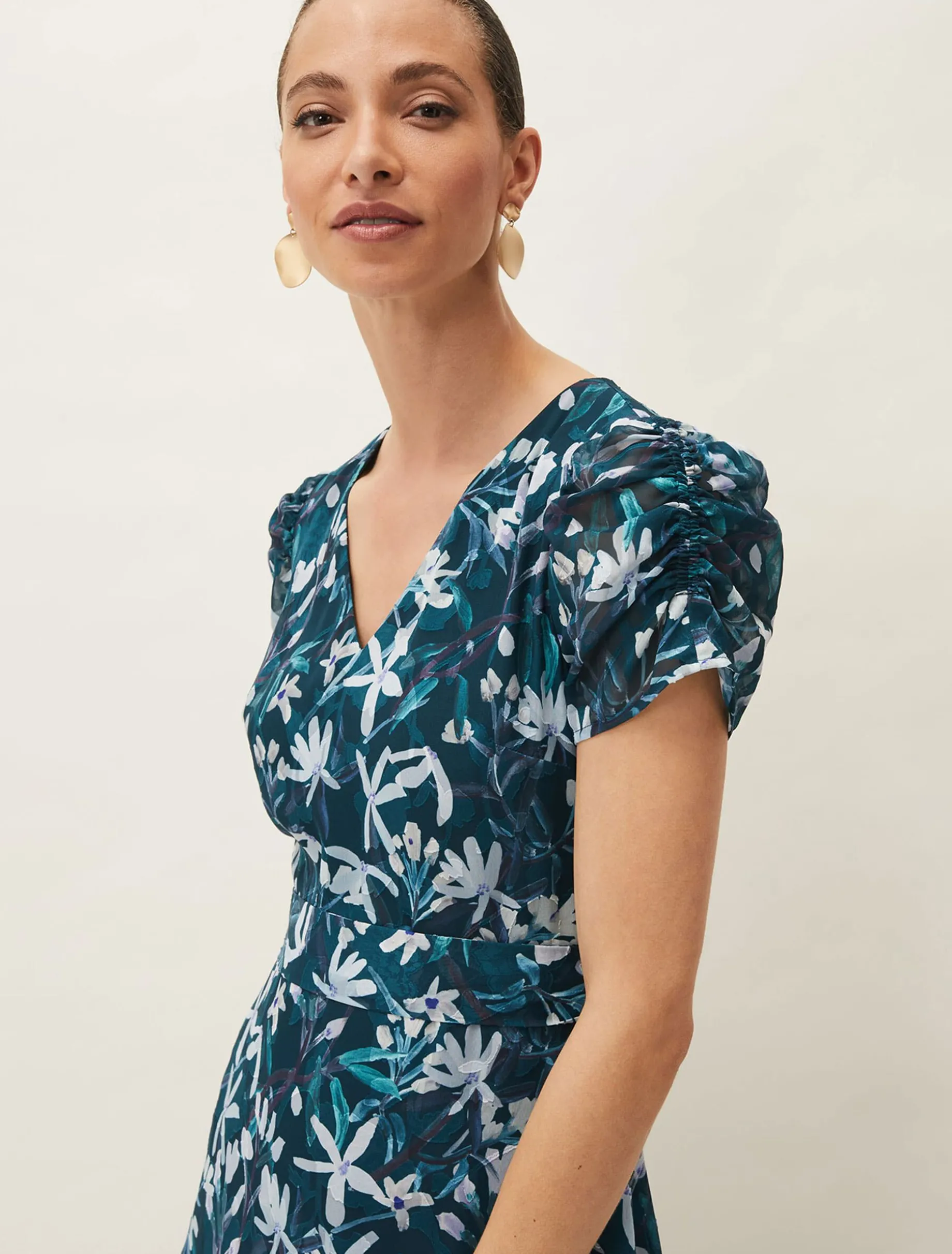 Lola Floral Short Sleeved V-Neck Midi Dress