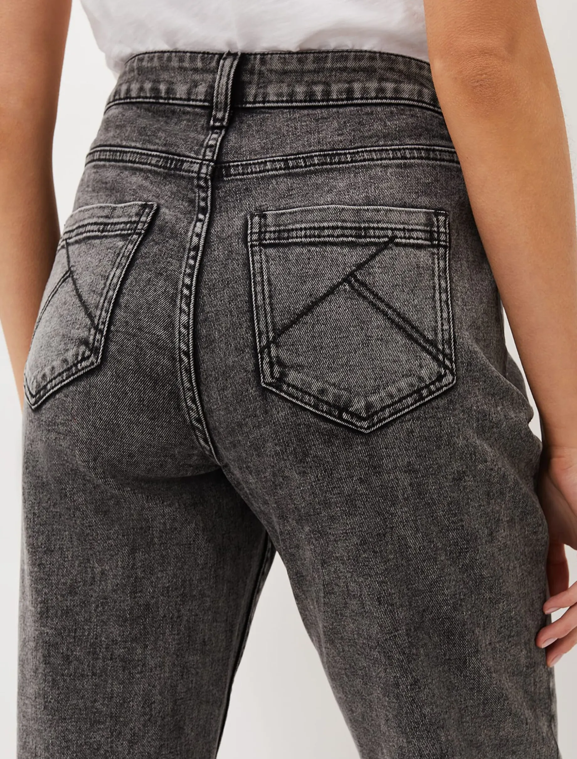 Lou Mom Jeans