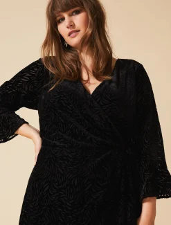 Lucia Velvet Dress
