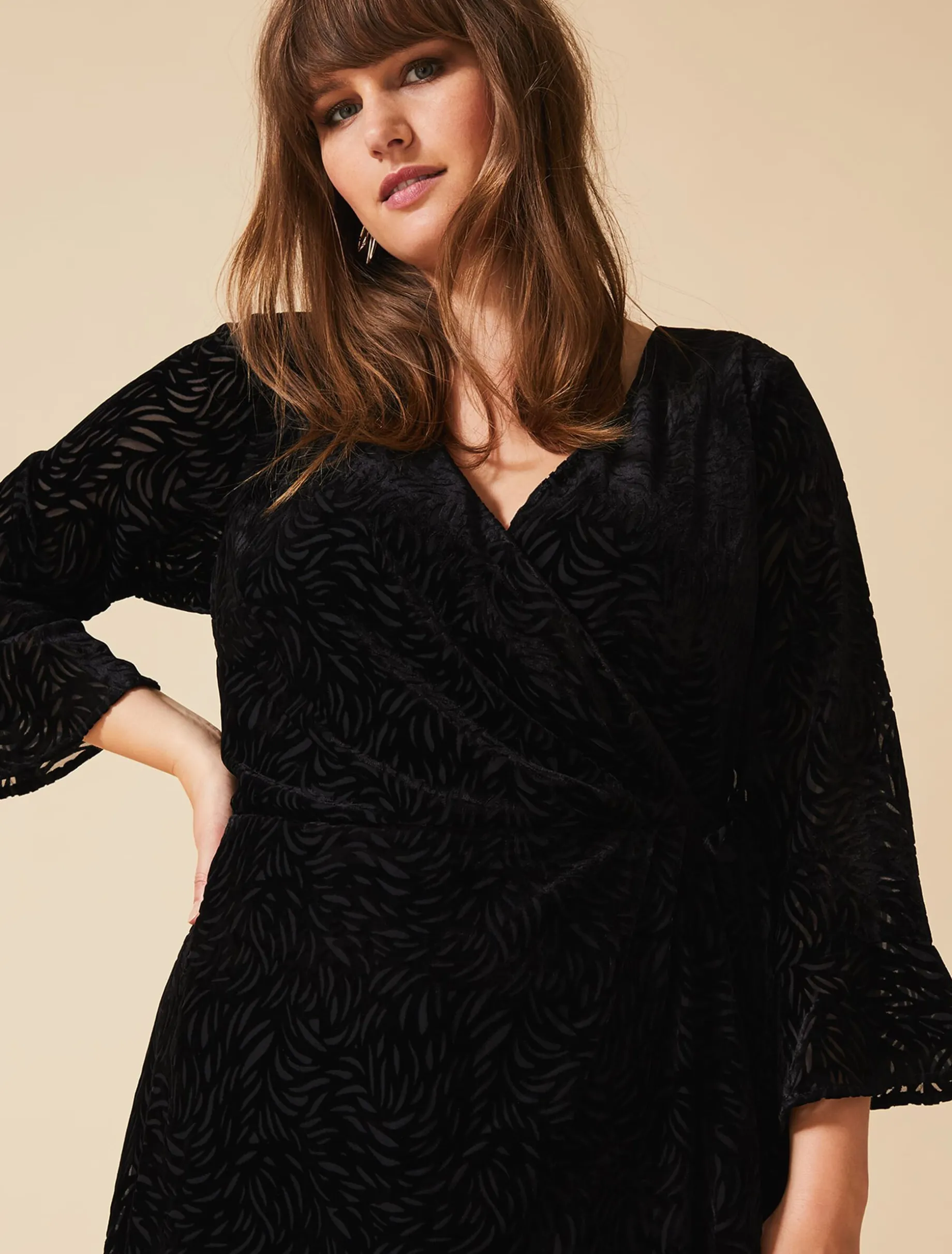 Lucia Velvet Dress