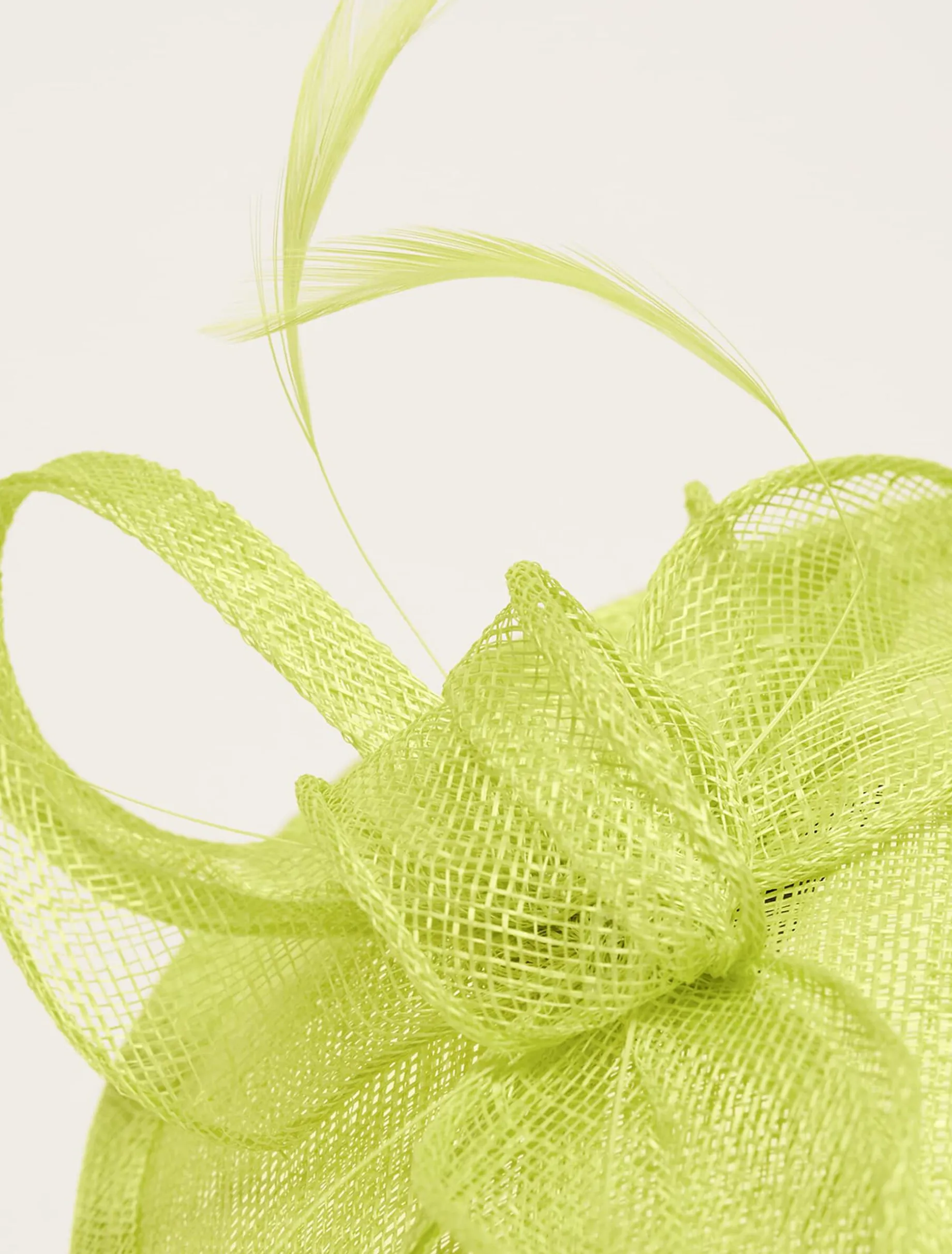 Mini Oval Disc Fascinator