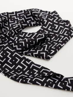 Mono Geo Lightweight Scarf