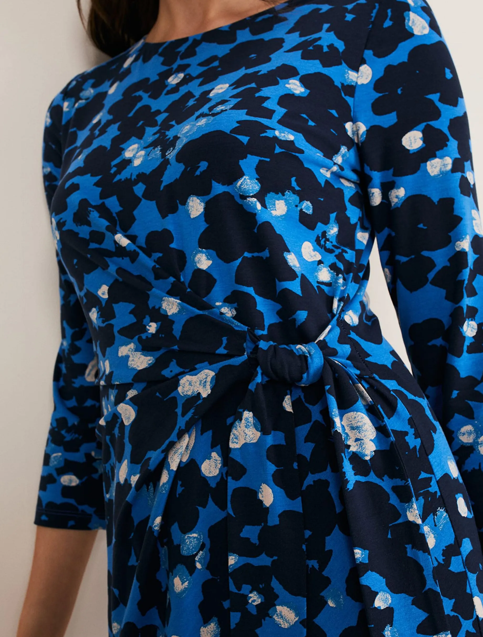 Niya Floral Midi Dress