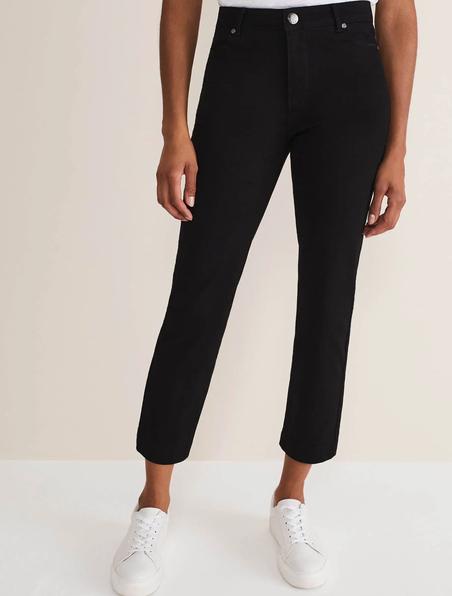 Ocha Straight Leg Jeans