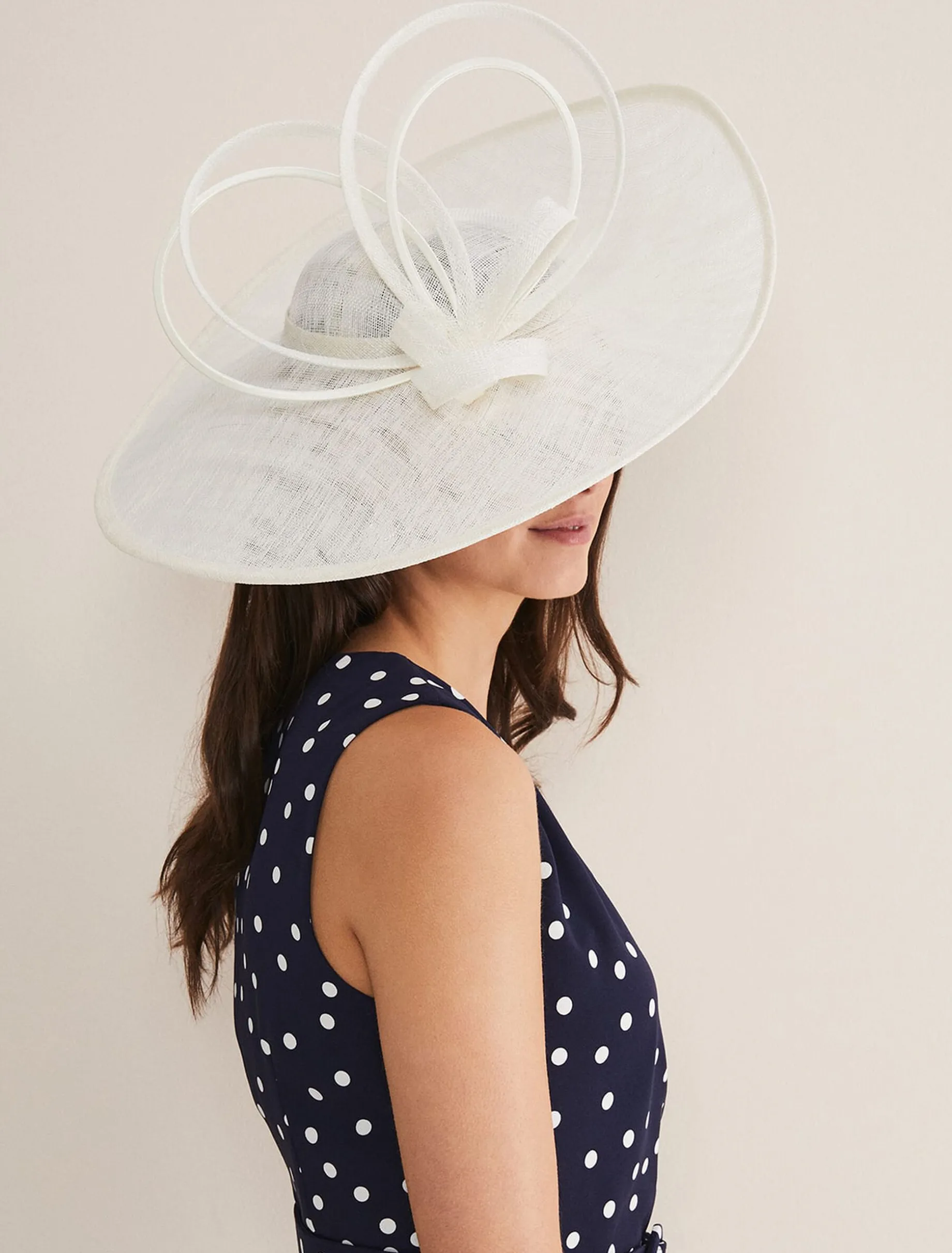 Oversized Loop Disc Fascinator