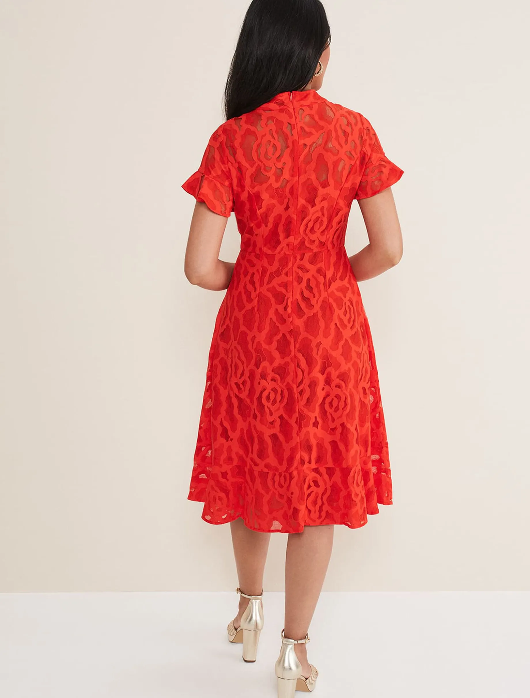 Petite Lulu Lace Midi Dress