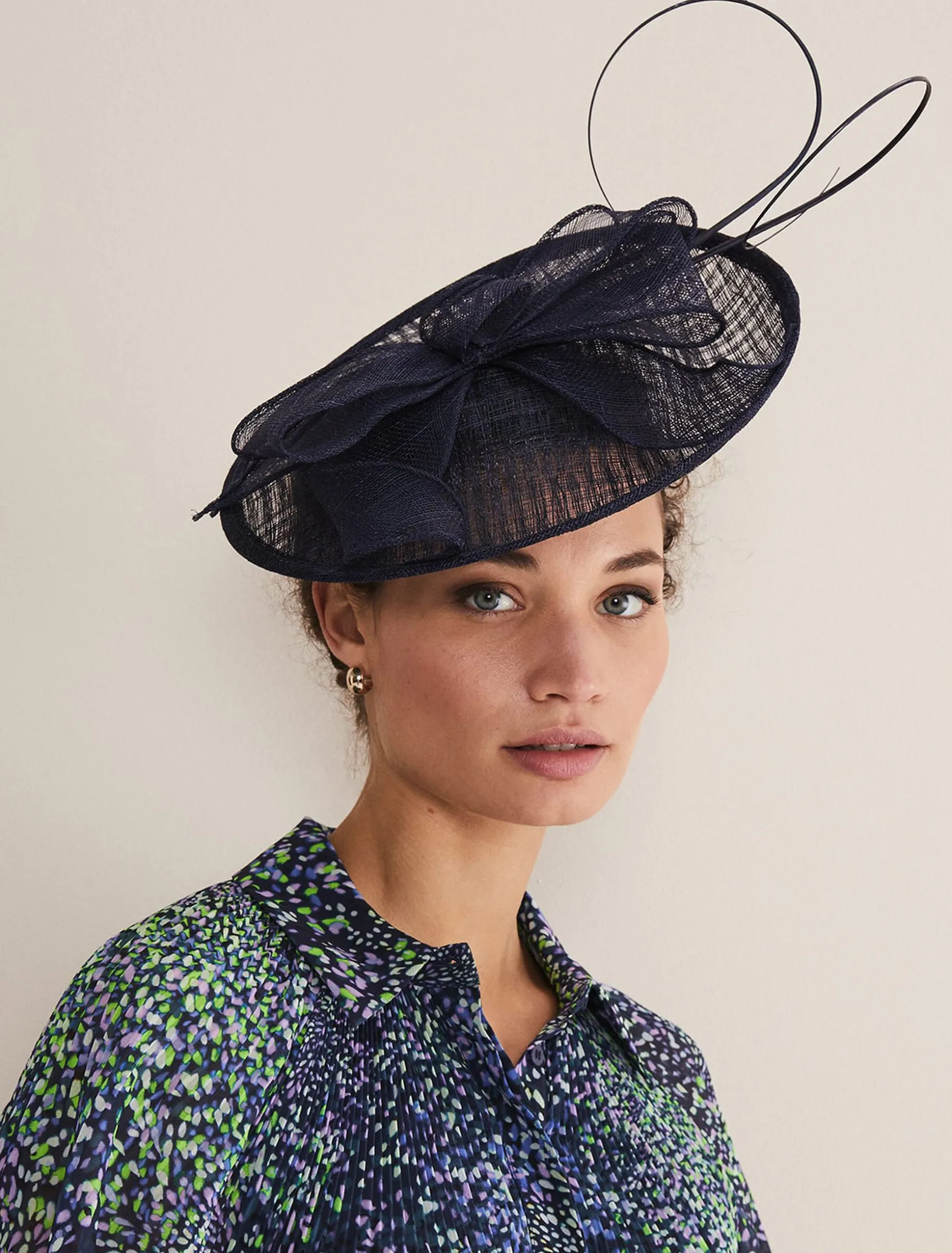 Quill And Bow Disc Fascinator