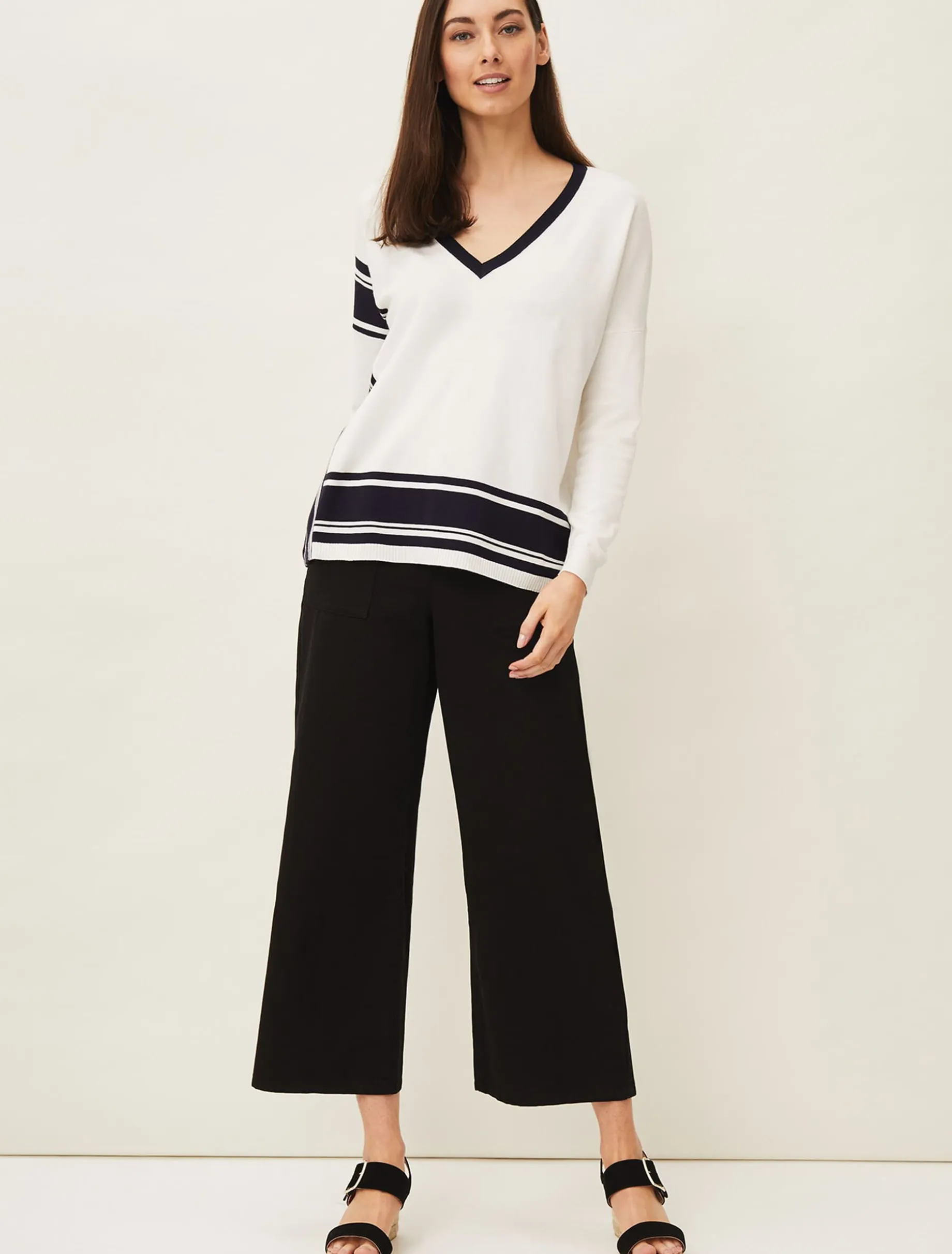 Richele V-Neck Jumper
