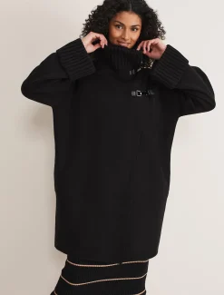 Seama Buckle Trim Knit Coat