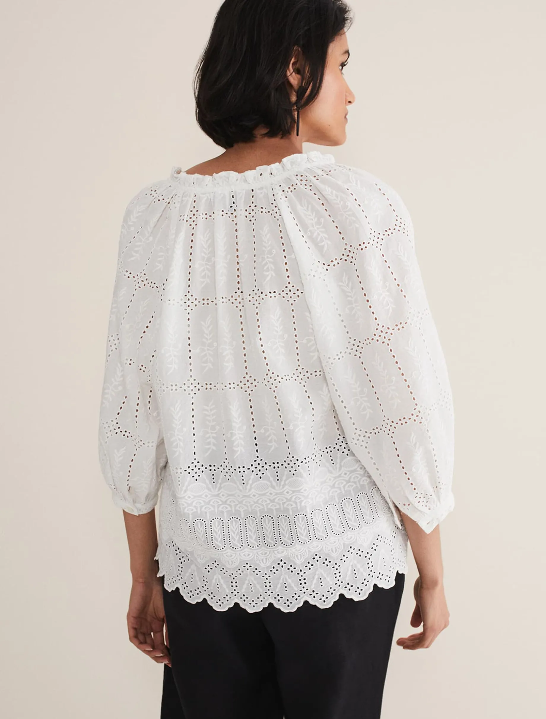 Sierra Broderie Blouse
