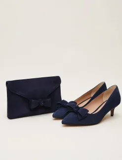 Structured Bow Clutch
