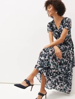 Textured Buckle Satin Heel