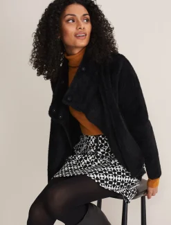 Vivenne Fluffy Short Knit Jacket